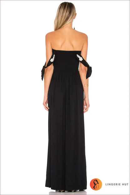 Maxi Dress with Embroidered Detail - Bohemian Elegance for A-line, Boho, Casual, Cotton,