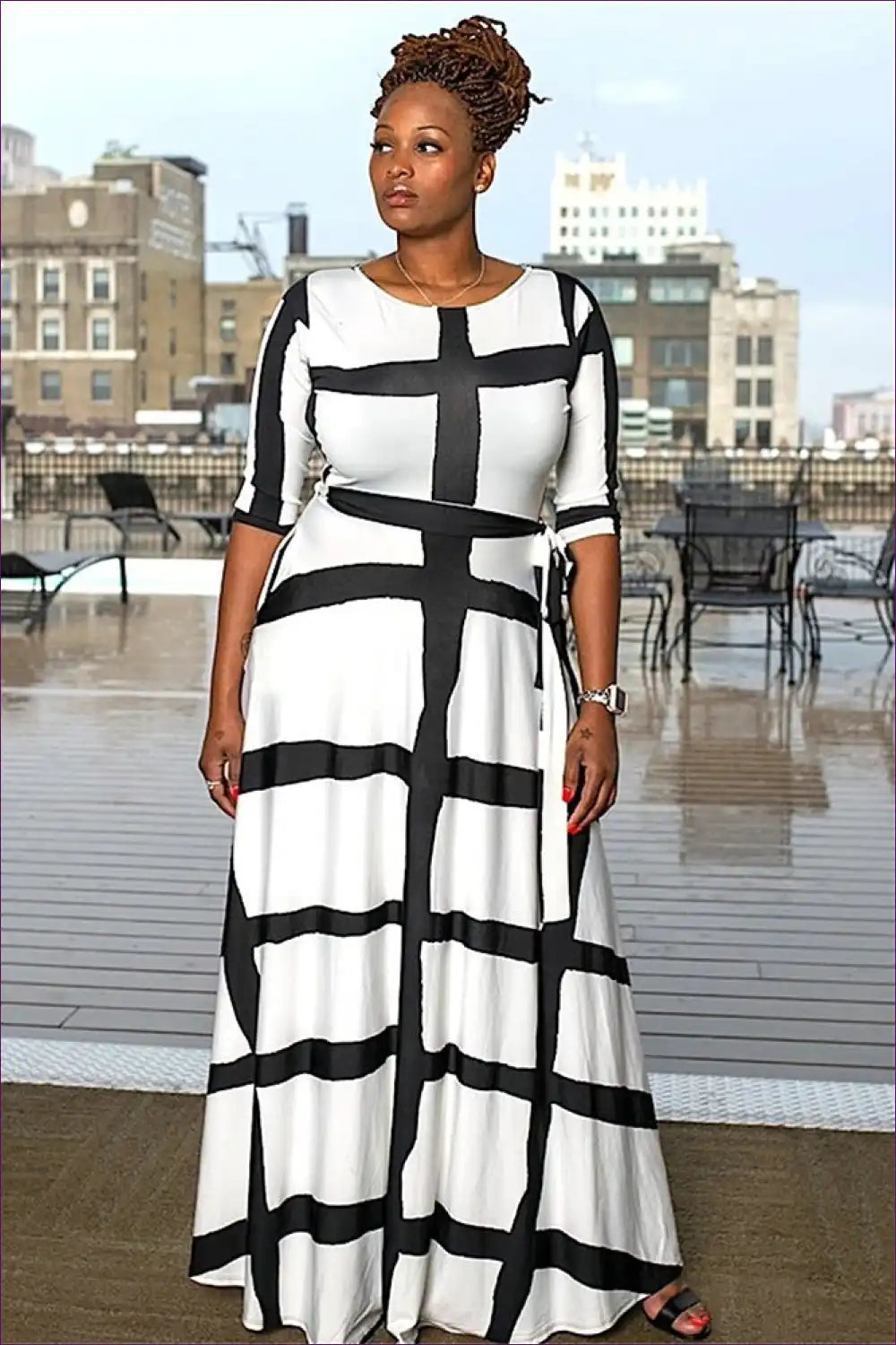 Maxi Dress with Stripe Pattern - Effortless Elegance