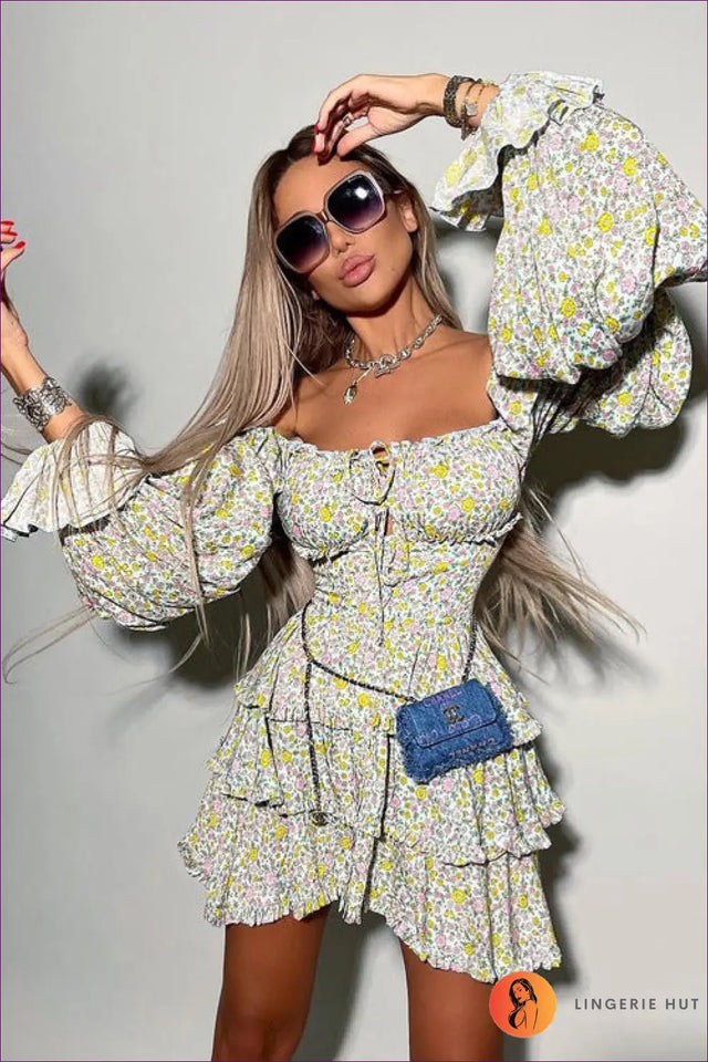 Mini Dress with Trumpet Sleeves - Effortless Boho Mood