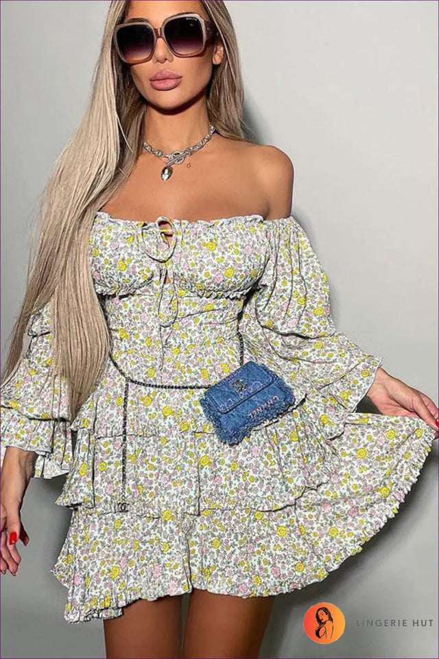 Mini Dress with Trumpet Sleeves - Effortless Boho Mood