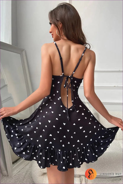 Mini Nightdress with Heart Detail - Effortless Summer Comfort - Sleepwear & Loungewear - Lingerie Hut - Casual • Cutout