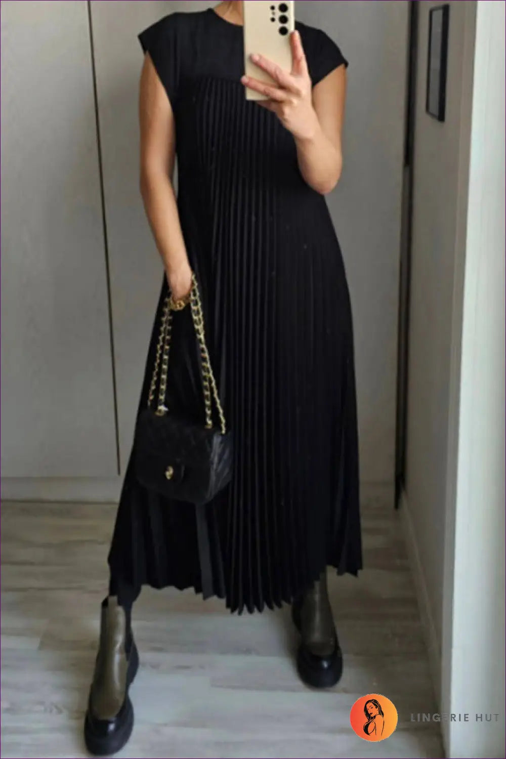 Pleated Maxi Dress with Cap Sleeves - Understated Glamour - s / Black - Dresses - A-line • A-line Dress • Clothing