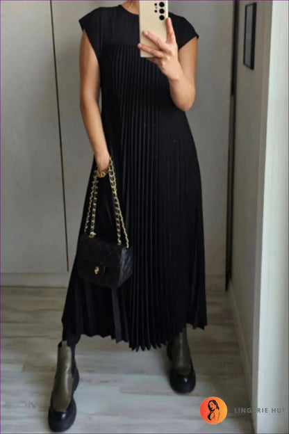Pleated Maxi Dress with Cap Sleeves - Understated Glamour - s / Black - Dresses - A-line • A-line Dress • Clothing