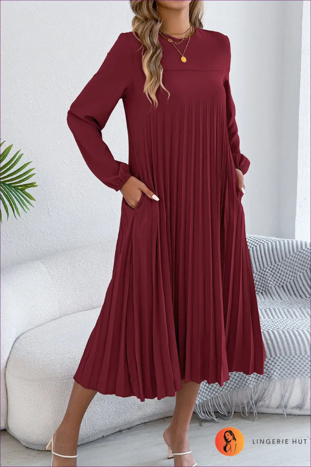 Pleated Maxi Dress with Long Sleeves - Effortless Elegance