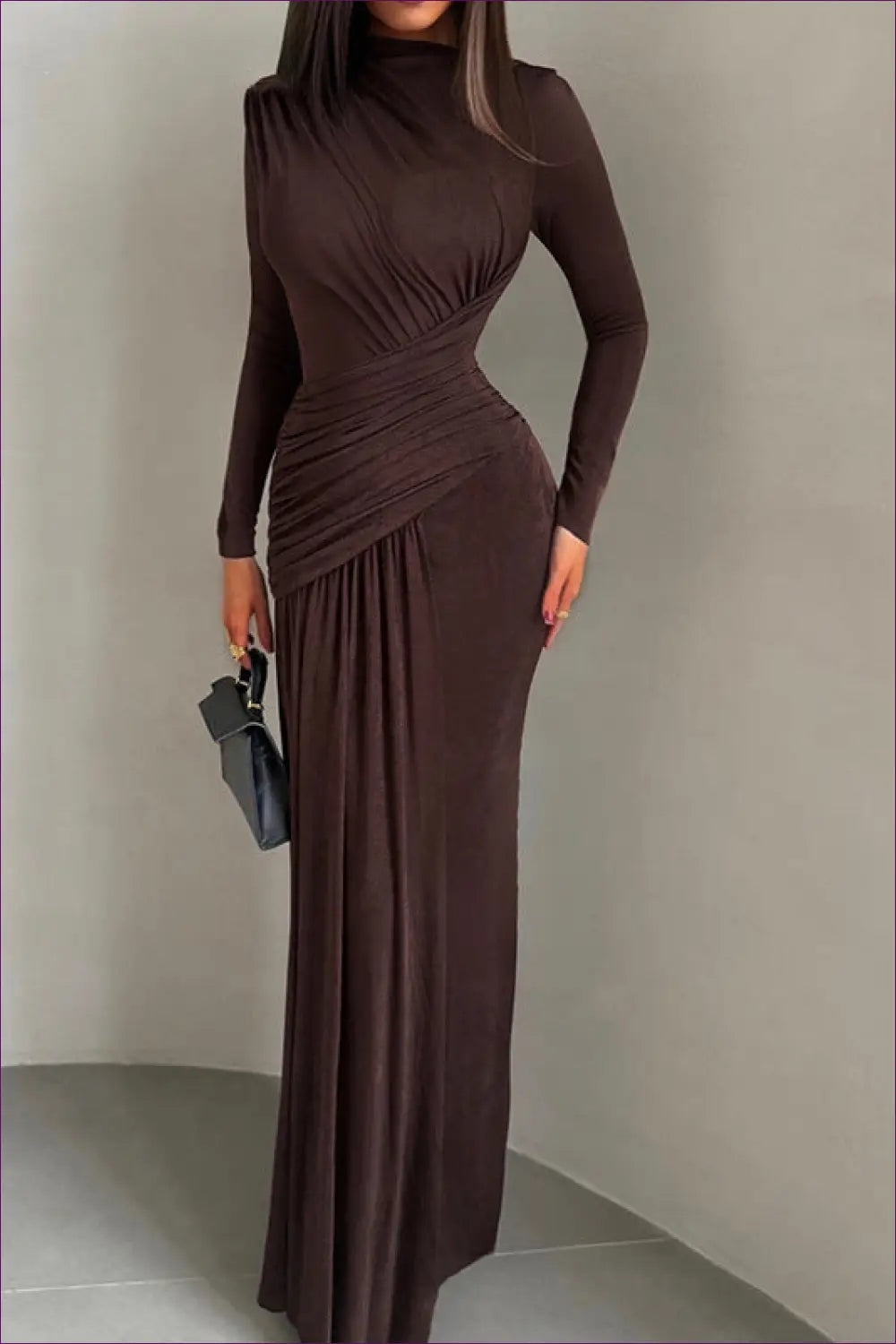 Pleated Maxi Dress with Long Sleeves - Understated Glamour - Dresses - Autumn • Casual • Clothing • Everyday - Lingerie