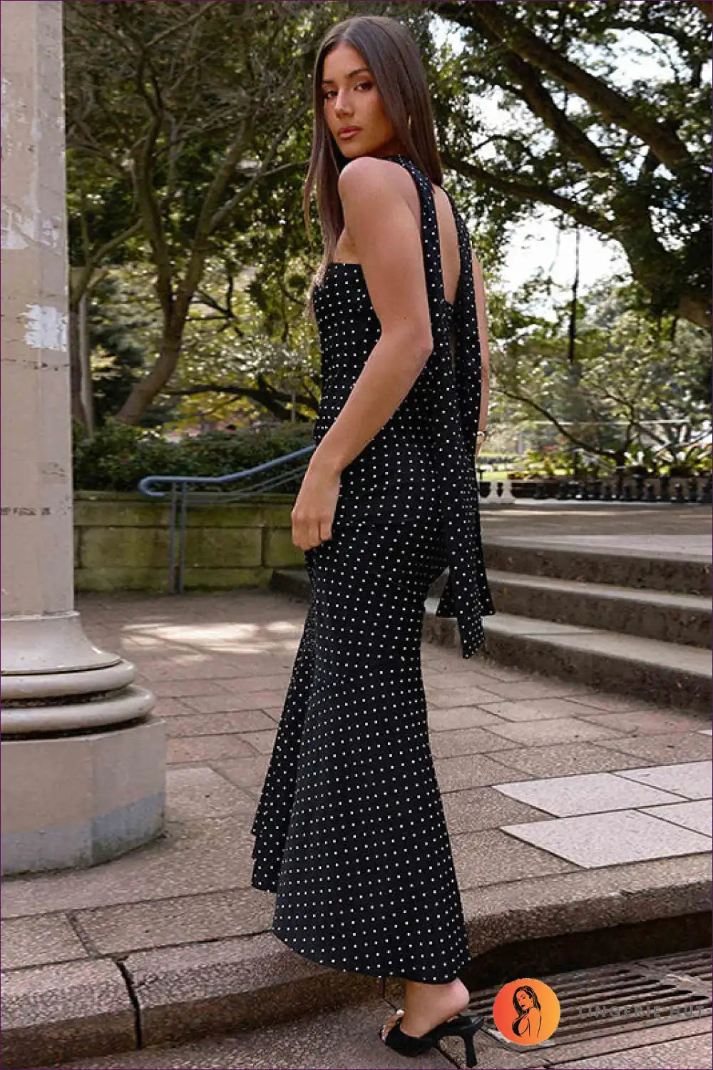 Polka Dot Maxi Dress with Choker Neck - Vintage Charm for Casual, Choker, Everyday, Floral, Formal Wear