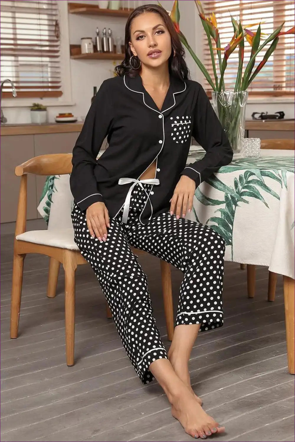 Elevate Your Relaxation Game With Our Polka Dot Viscose Loungewear Set. Perfect For Lazy Days Or Socially