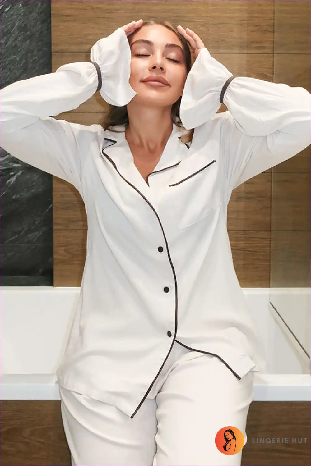 Pyjama Set with Contrast Piping - Classic Comfort for All Season, Casual, Cotton, just In, Loungewear