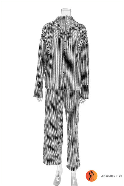 Pyjama Set with Geometric Print - Modern Comfort for All Season, Casual, Everyday, just In, Loungewear