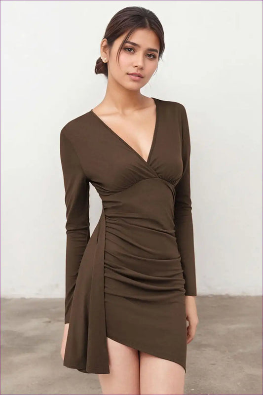 Ruched Asymmetric V-neck Dress for Cool-season Days - Effortless Edge Autumn, Bodycon, Casual, Everyday