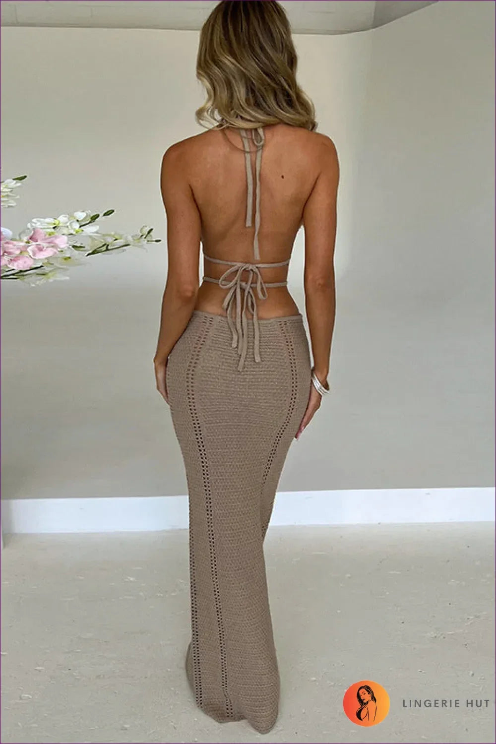 Stand Out In This Provocative And Elegant Backless Woolen Dress. Sexy Lace-up Design Wrapped Chest Accentuate