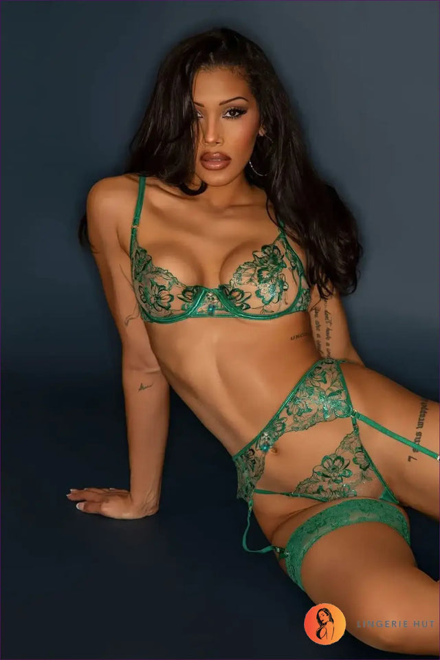 Sheer Floral Embroidery Bra Set - The Festive Night Edit