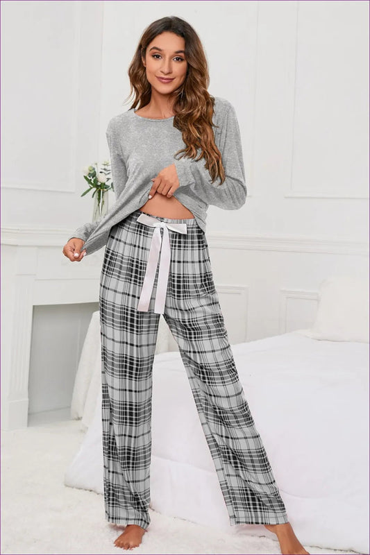 Experience The Perfect Blend Of Comfort And Style With Our Solid-colour Round-neck Pyjama Set. Designed For