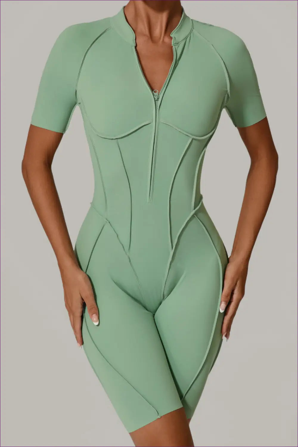 Sporty Short-sleeve Jumpsuit with Zipper - Effortless Movement - Lingerie Hut - Activewear • Backless • Casual • Cutout