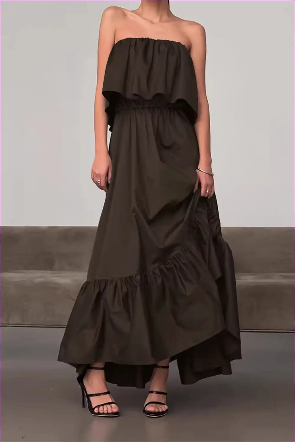 Strapless Dress with Ruffle Detail - Effortless Elegance for A-line, Autumn, Backless, Dress, Evening Wear