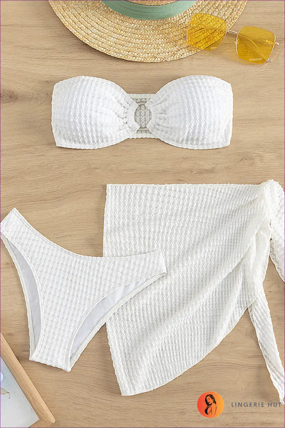 🌞👙 Hit The Beach In Style With Our Sun-kissed Boho Bikini! Strapless, Textured, And Oh-so-chic, It’s Perfect