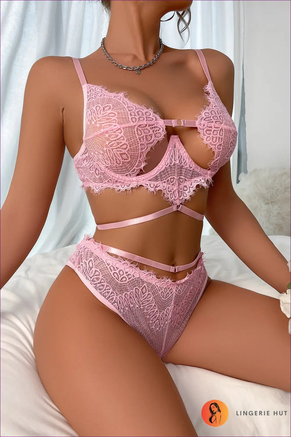 Underwired Lace Bra Set with Cutout Detail - Effortless Allure - s / Pink - Lingerie - Hut - All Season • Boudoir