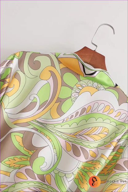 Vintage Print Wrap Dress with Tie Waist - Retro Chic for A-line, Casual, Everyday, just In, Midi