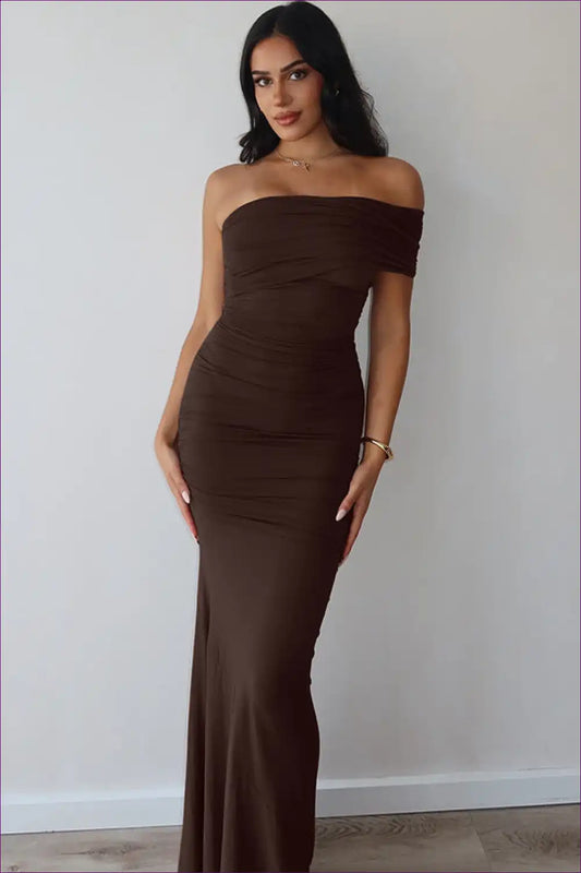 Women’s Backless Ruched Slit Maxi Dress - Summer Party Wear