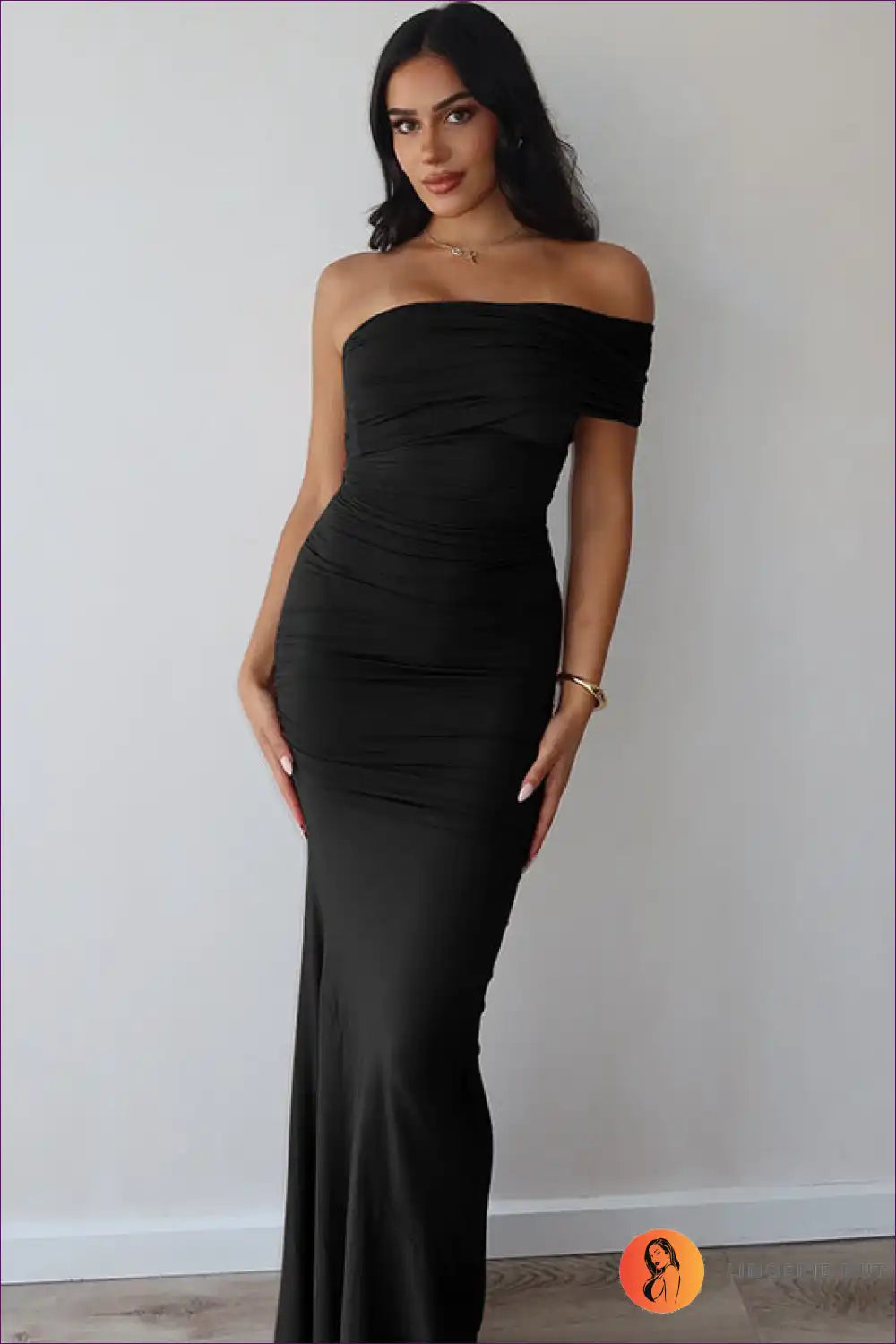 Women’s Backless Ruched Slit Maxi Dress - Summer Party Wear