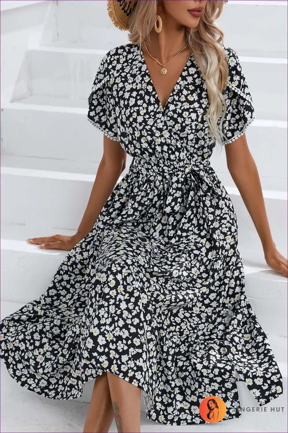 Wrap Dress with Tie Waist - Effortless Sophistication for A-line, All Season, Autumn, Casual,